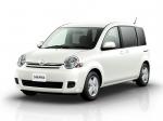 Toyota Sienta 2011 года